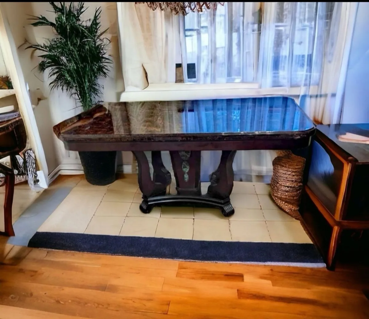 Exquisite large Italian marble table - Image 1