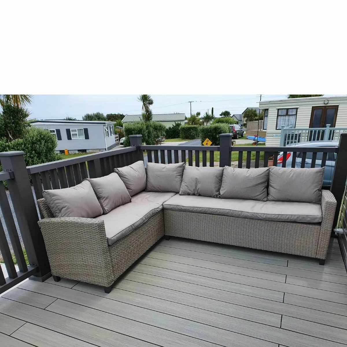 Composite Decking - Image 3