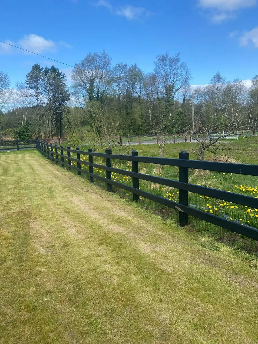 Domestic fencing. All types. Posts and rail - Image 2