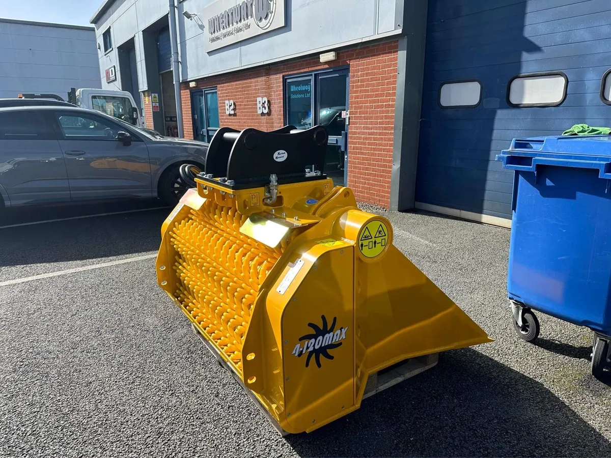 Screening bucket attachment - Image 1