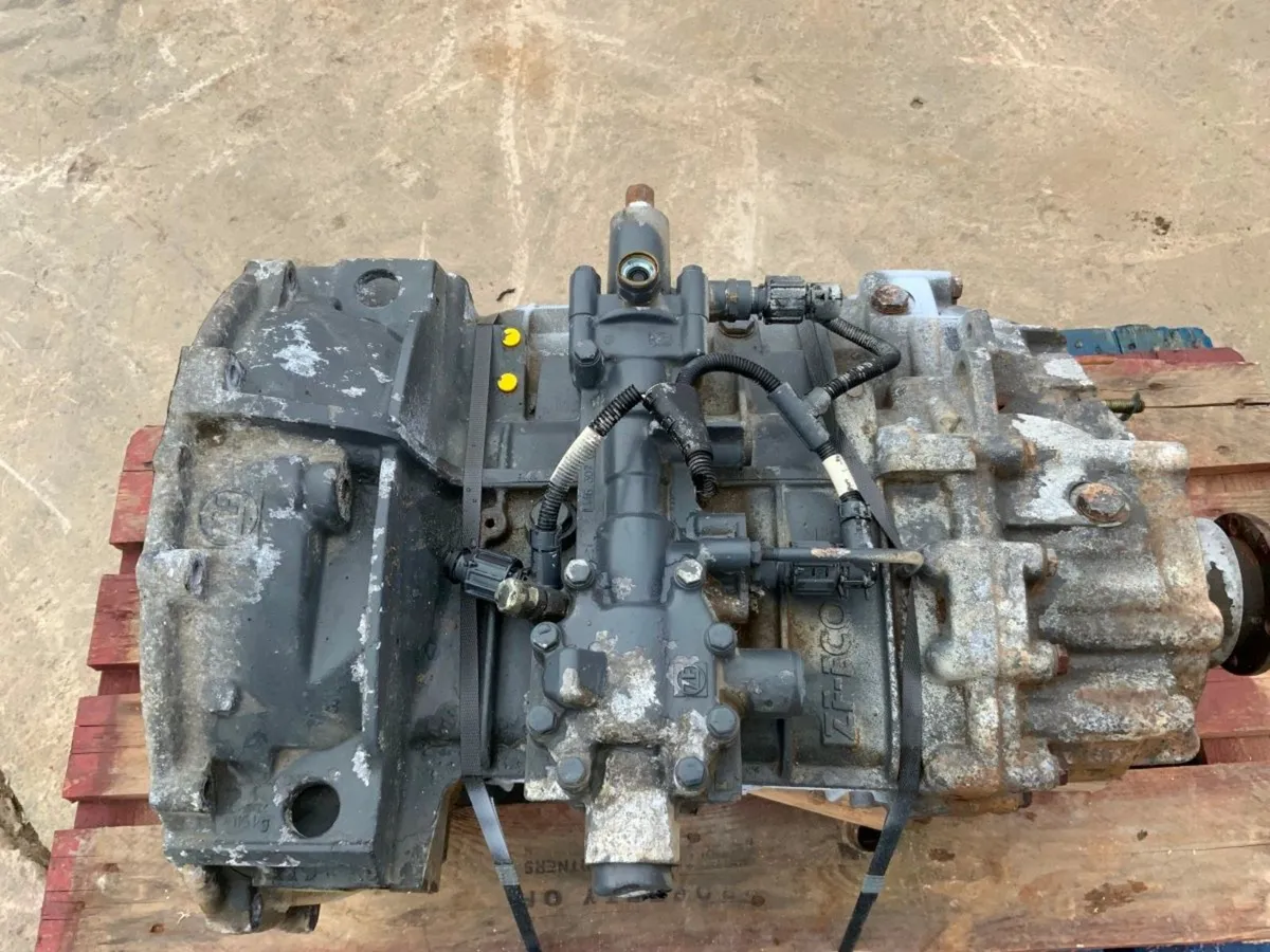 Iveco Euro Cargo 6 Speed Manual Gearbox.6 S 800. - Image 3