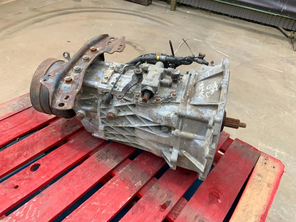 MITSUBISHI CANTER GEARBOX.....6 SPEED MANUAL - Image 4