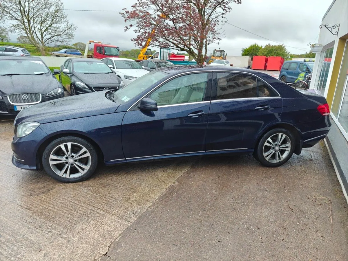 Mercedes-Benz E-Class E 200 CDI Elegance Auto - Image 3