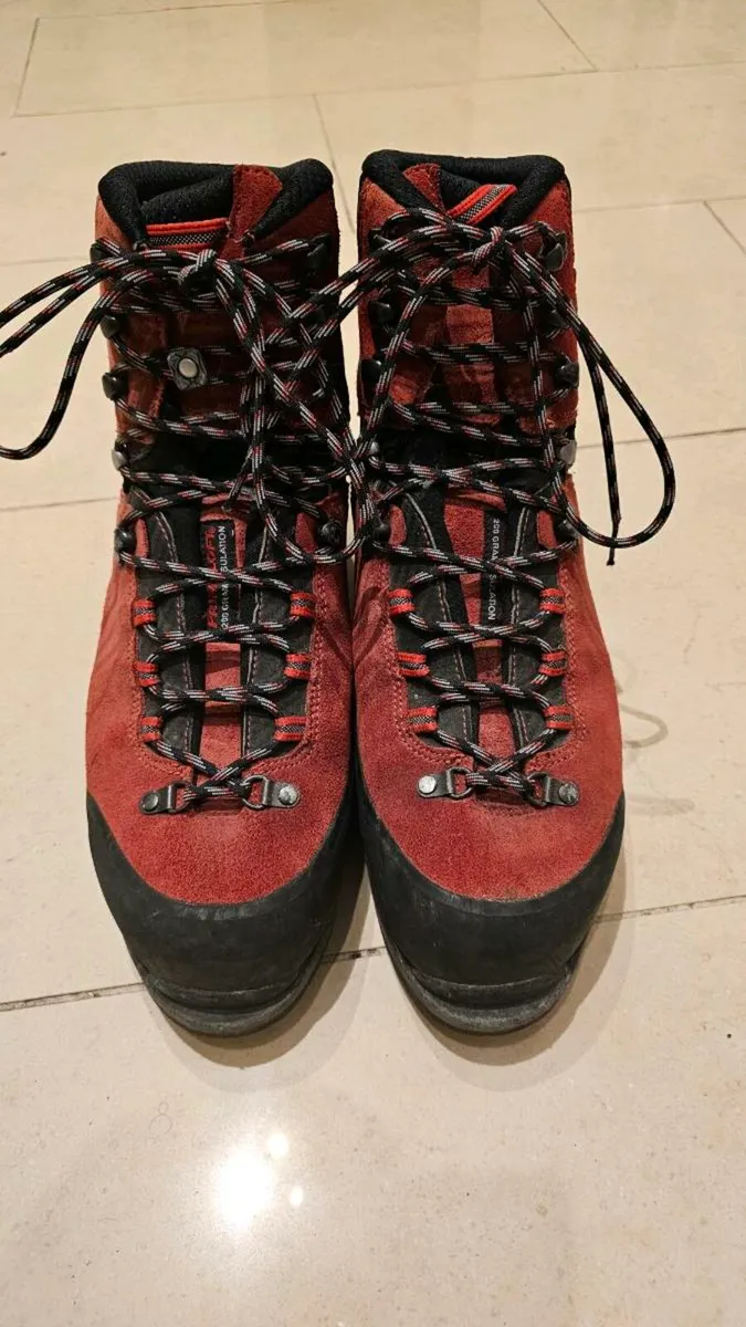 Lowa Mountain Boots Size 11 / 46 - Image 1