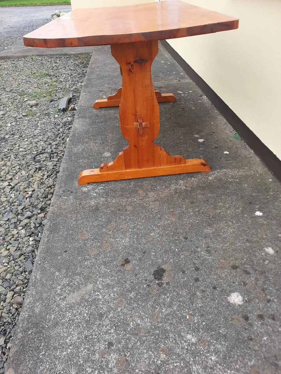 Kitchen table for sale in Co. Kildare for €75 on DoneDeal