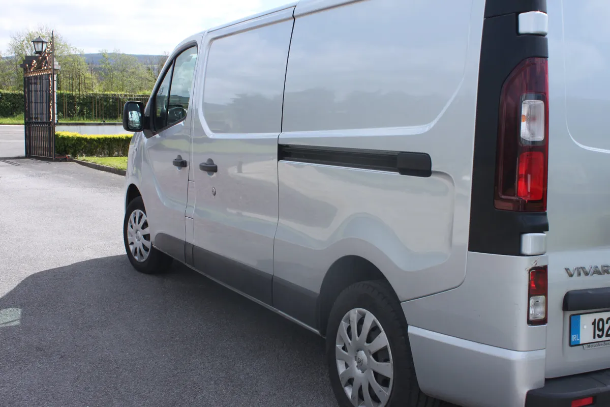 Opel Vivaro L2 H1 Sportive 1.6 Van,  2019 - Image 4