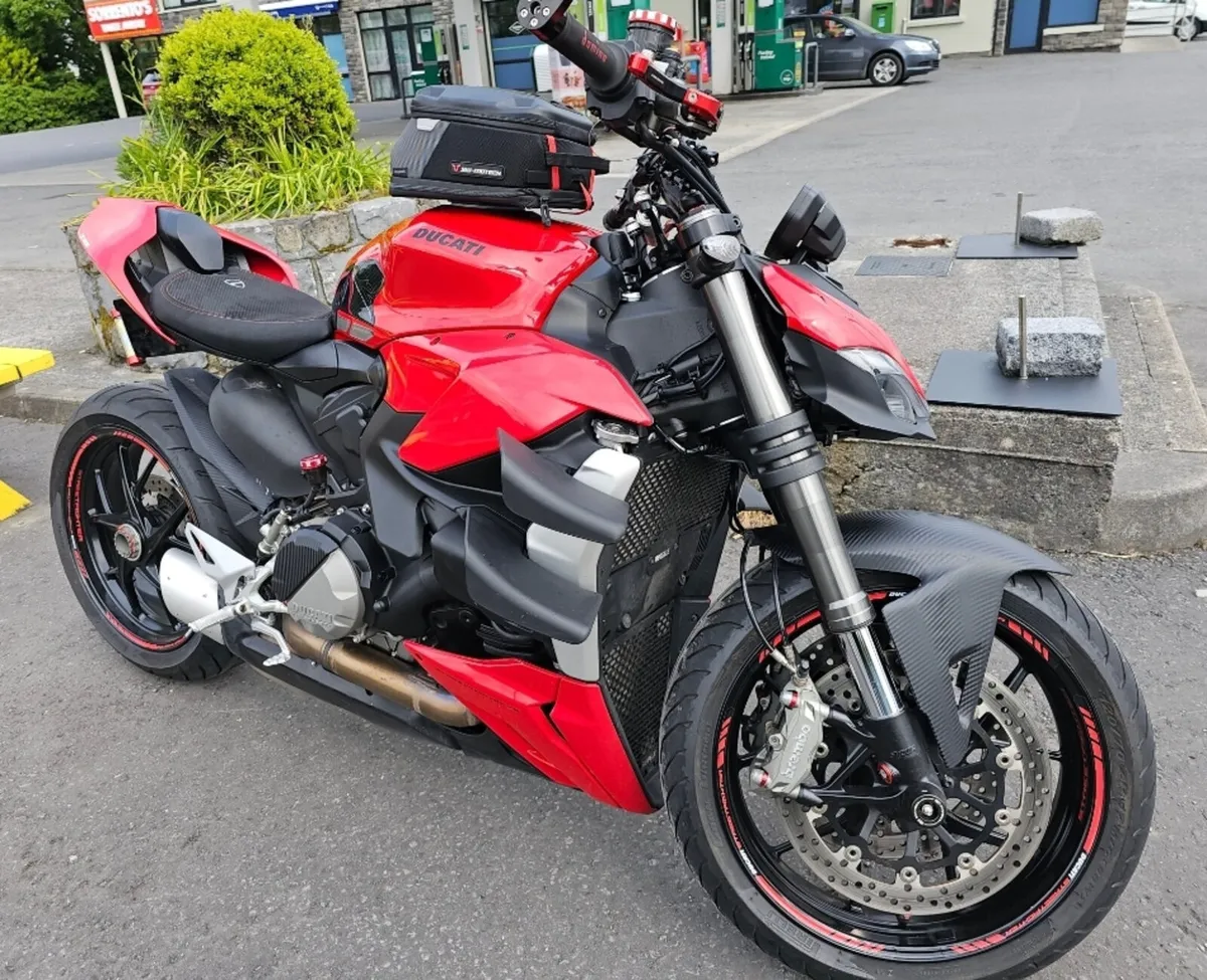 DUCATI STREETFIGHTER V2 - Image 4