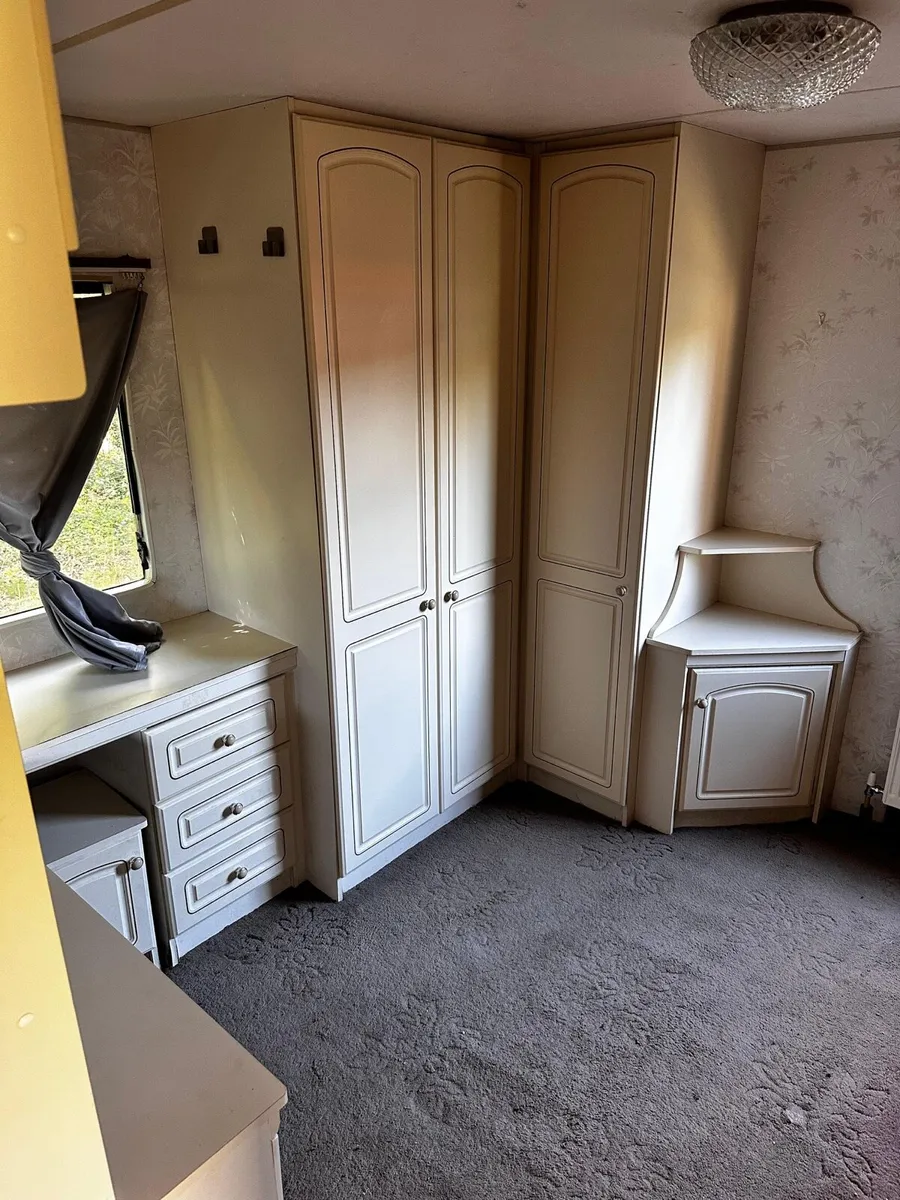 Mobile Home - Image 2