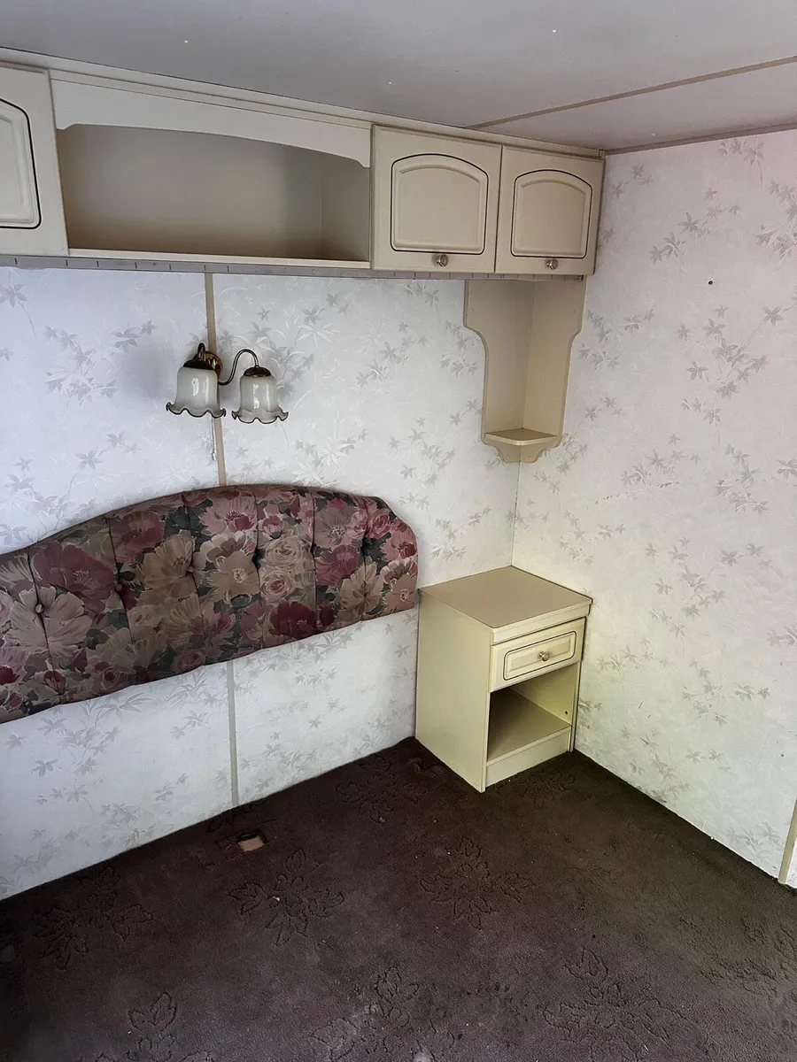Mobile Home - Image 3