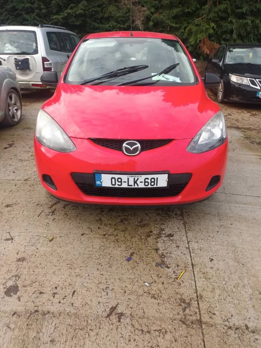Breaking mazda 2 cars - Image 2
