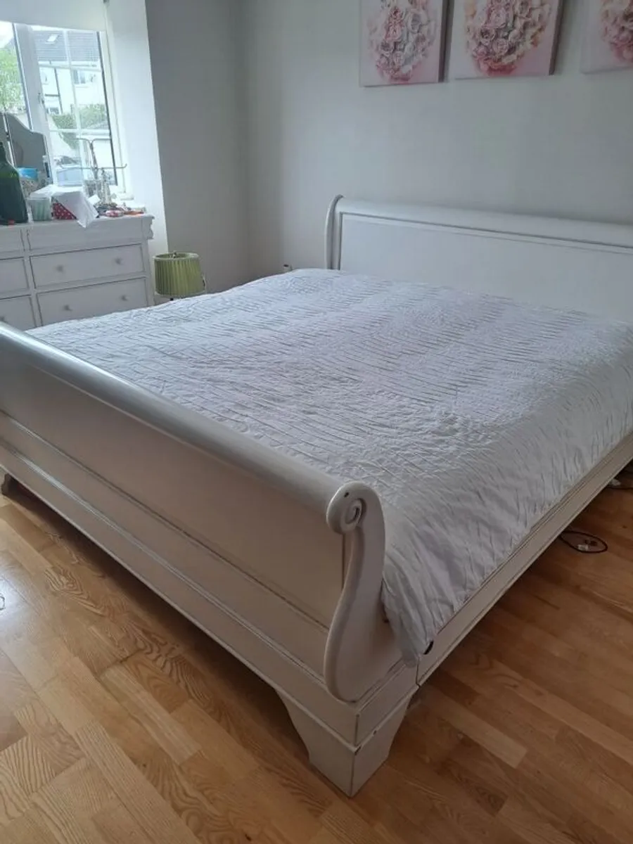 bedroom furniture for sale in Co. Kildare for €600 on DoneDeal