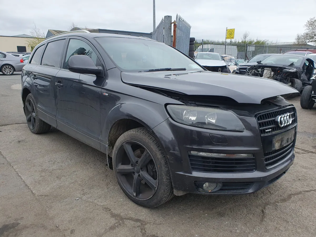 07 AUDI Q7  3.0 TDI (BUG) FOR BREAKING - Image 1