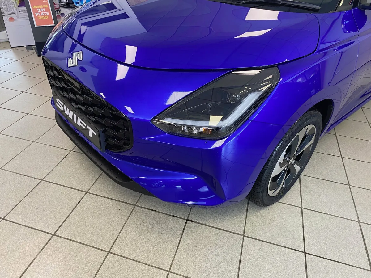 Suzuki Swift 1.2  Mild HYBRID Ultra 252 - Image 4