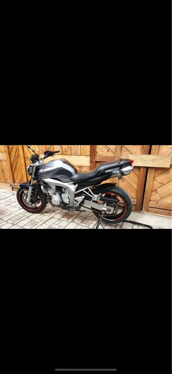 Yamaha FZ6 Fazer 600 - Image 2