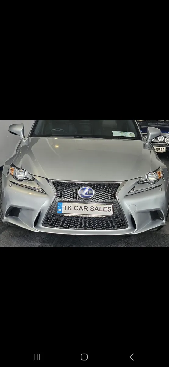 17 LEXUS IS300 H F-SPORT HYBRID - Image 2