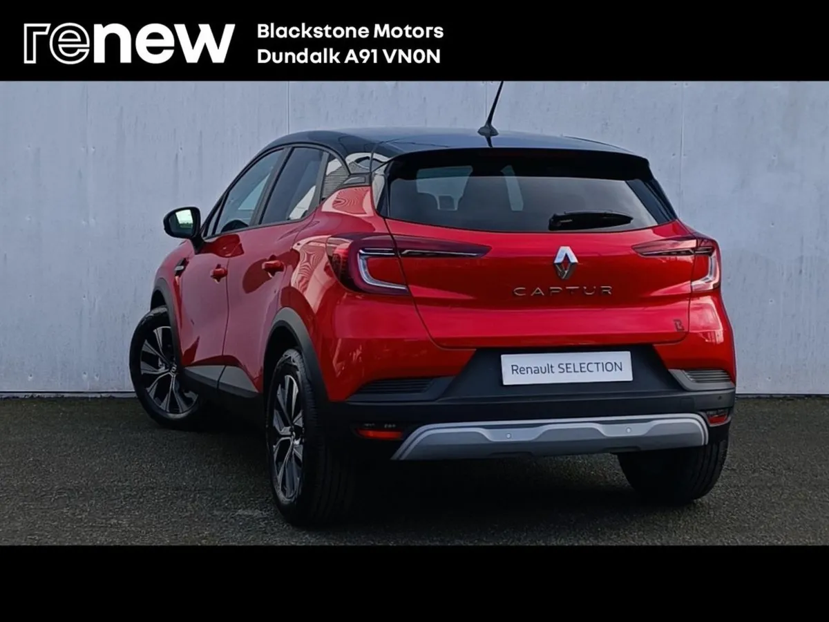 Renault Captur RS Line TCE 90 My23 5DR - Image 3