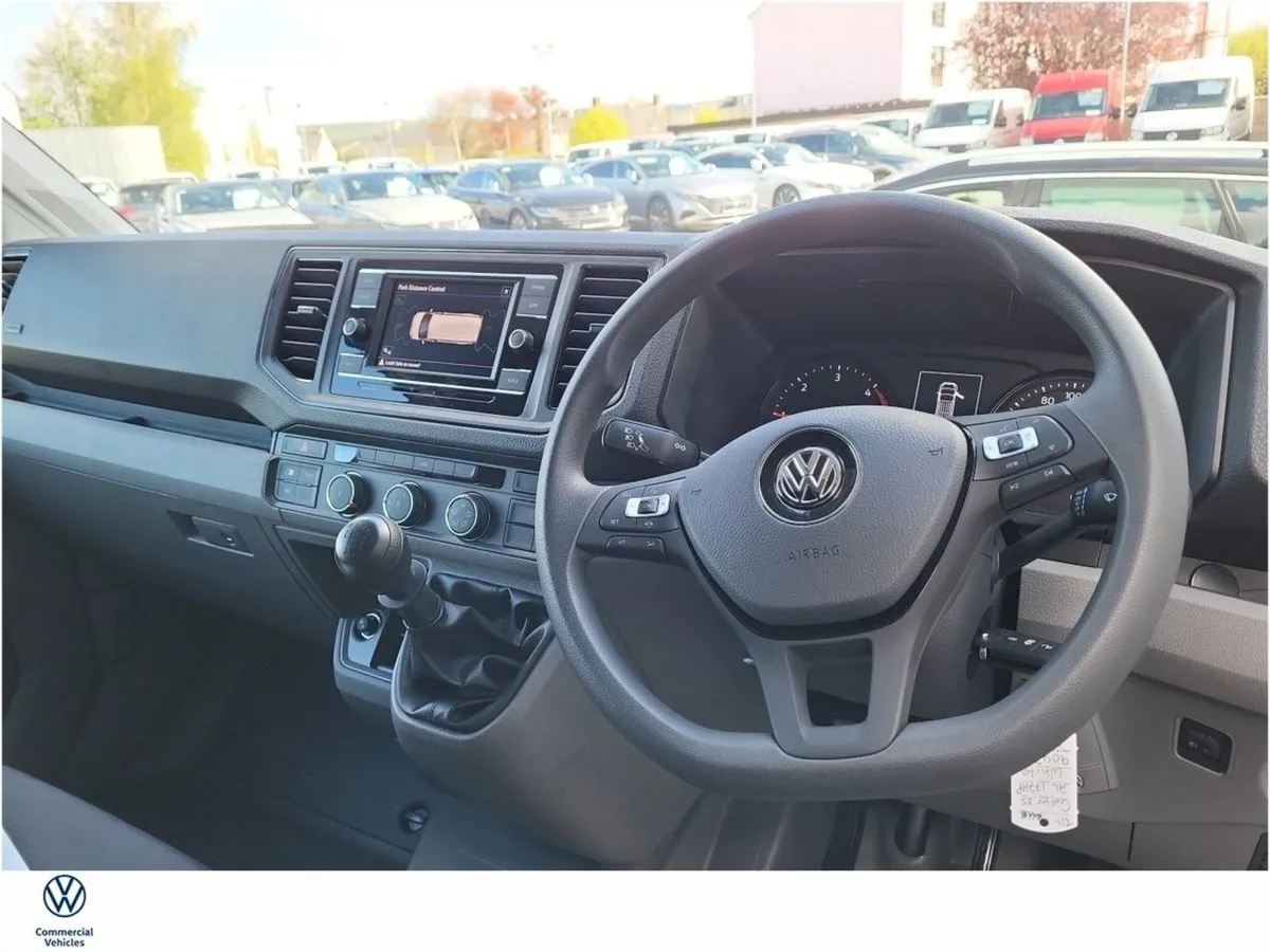 Volkswagen Crafter 35 LWB Highline 2.0 TDI 140BHP - Image 2