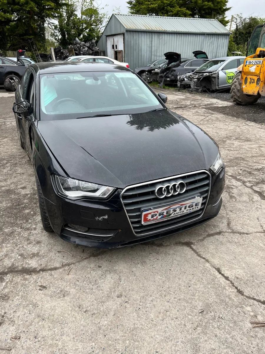 Breaking audi a3 2.0tdi clha 2014 5 door - Image 1