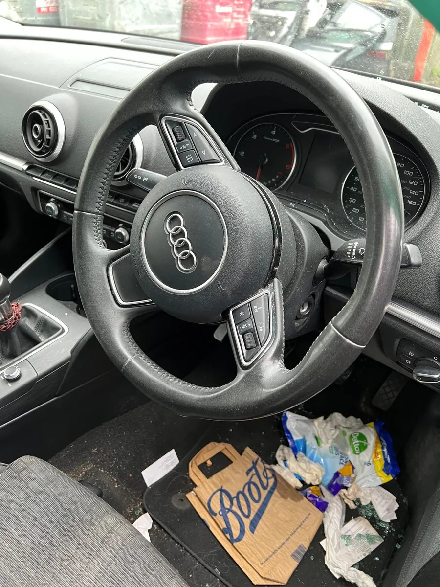 Breaking audi a3 2.0tdi clha 2014 5 door - Image 4