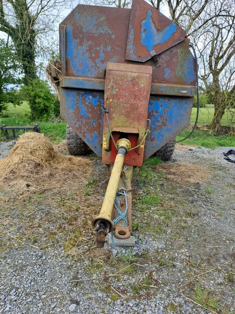 Muck Spreader - Image 1