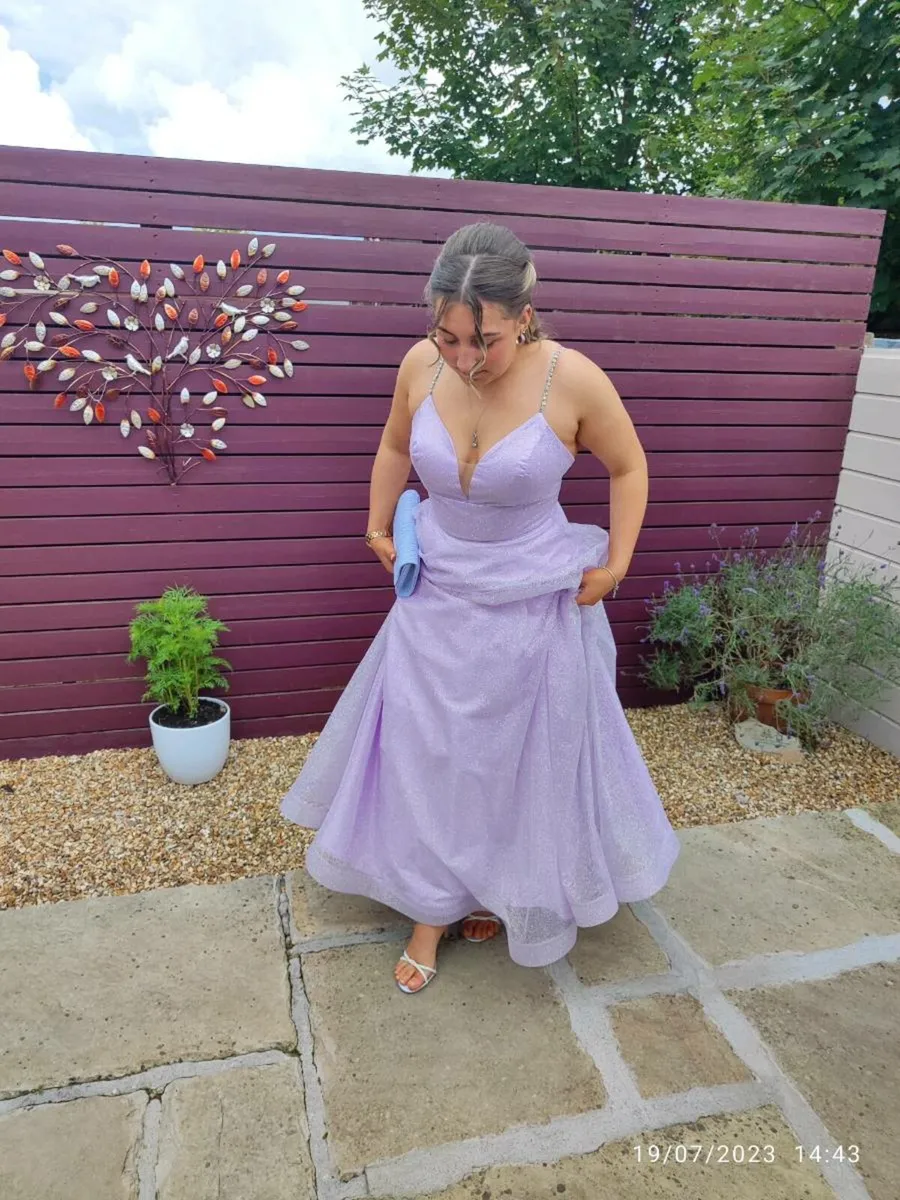 Dress ( open to price negotiation) - Image 1
