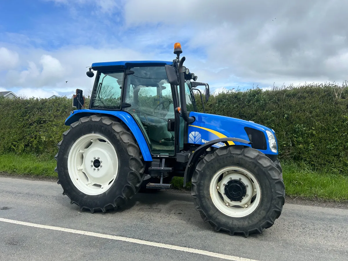 New Holland T5070 - Image 2