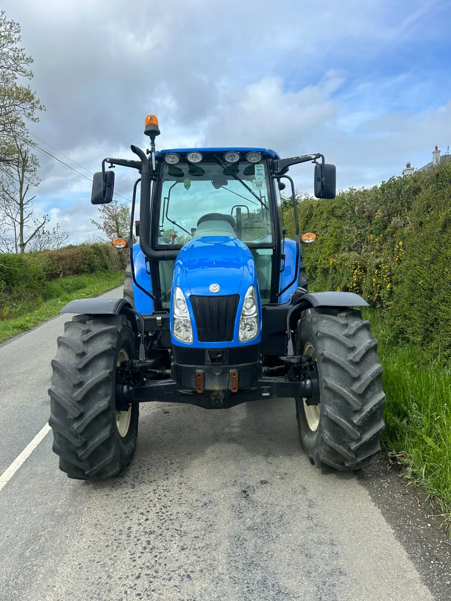 New Holland T5070 - Image 4