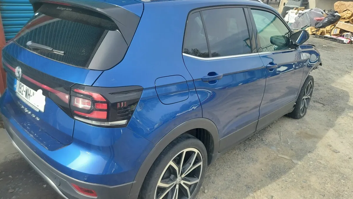 2019 vw t cross - Image 1