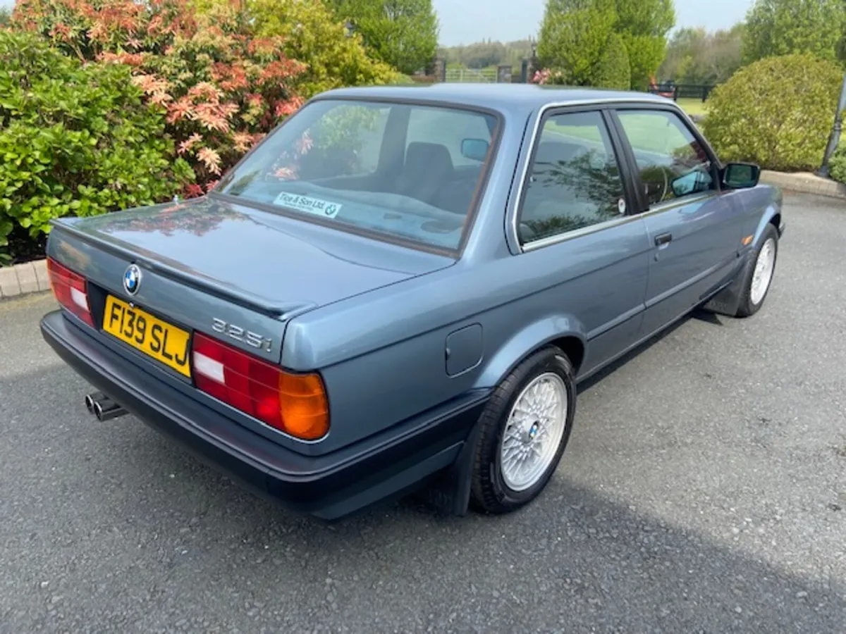 BMW 3-Series 1988 - Image 4