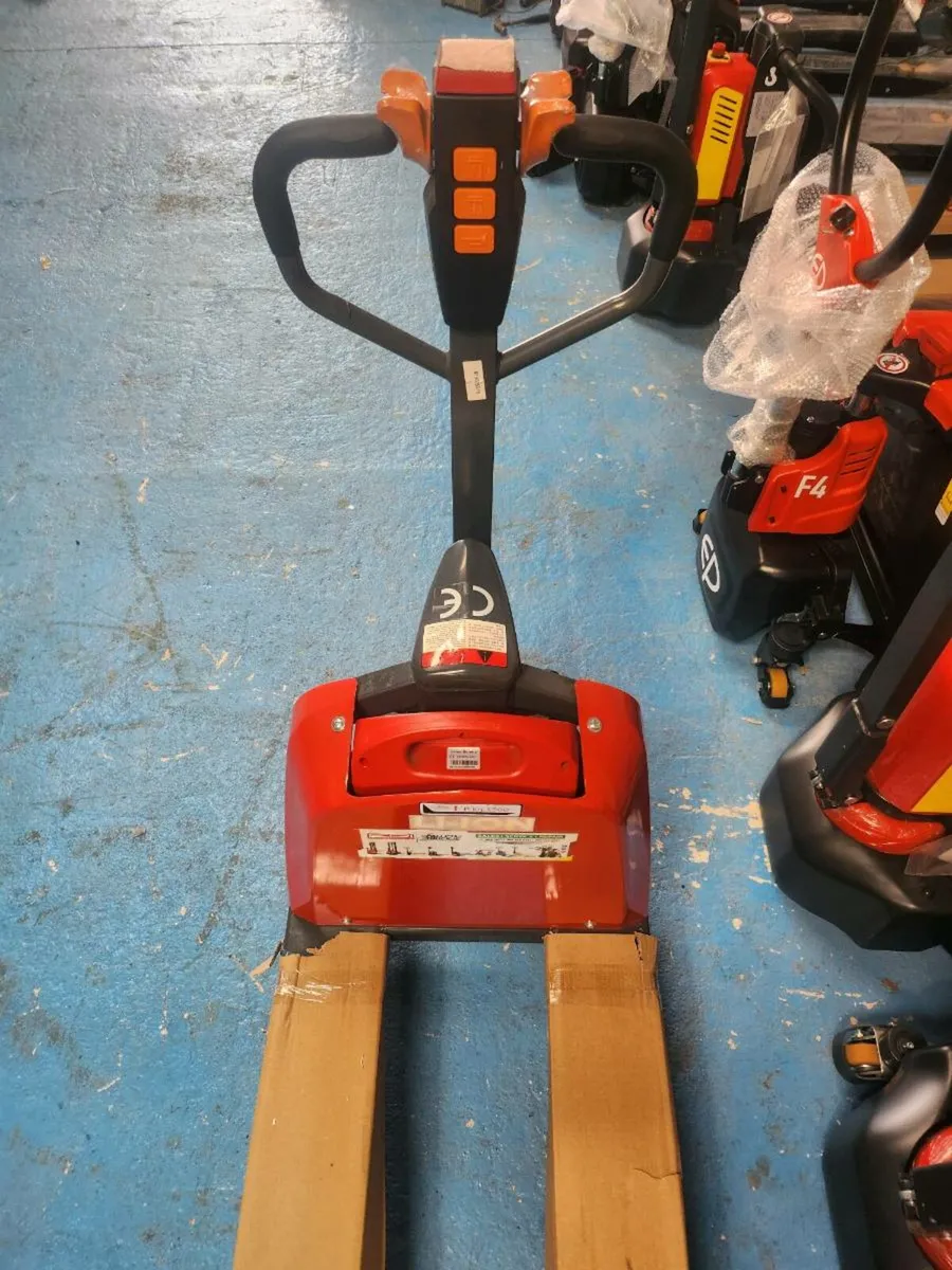 Electric Pallet Trucks 1500KG CAPACITY - Image 4