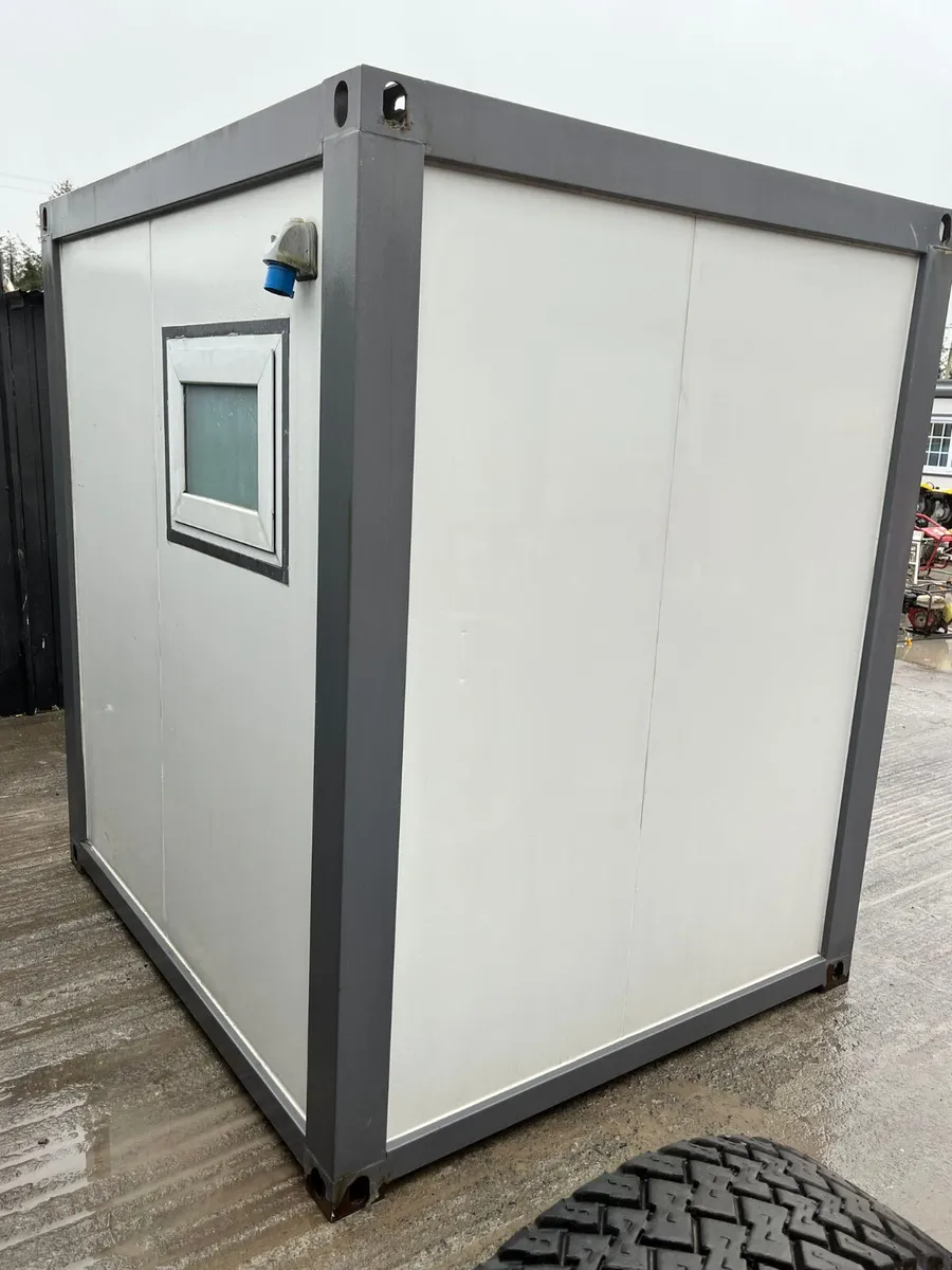 Shower unit with Toilet - Image 3