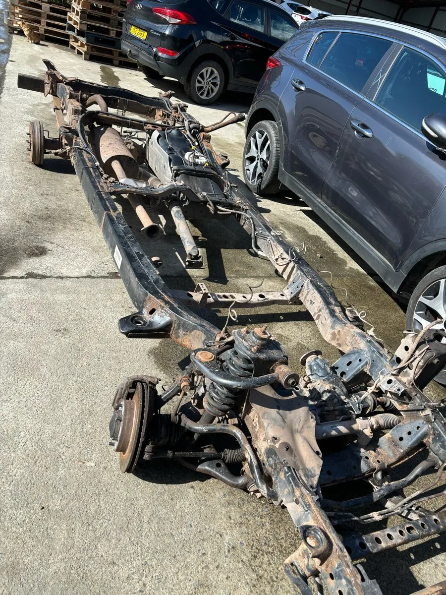 Toyota hilux chassis - Image 1