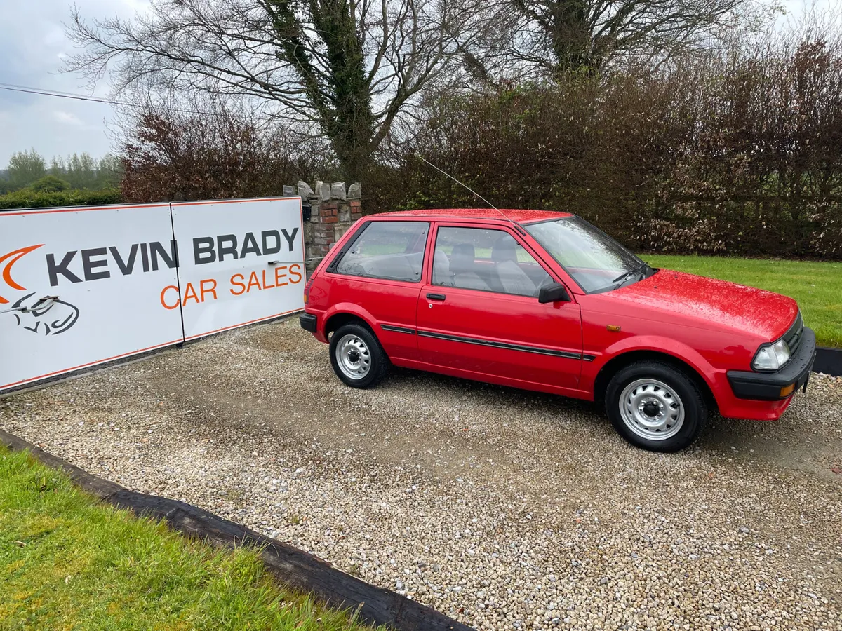 TOYOTA STARLET 1.0 LITRE 4 SPEED EP70 MODEL XL - Image 1