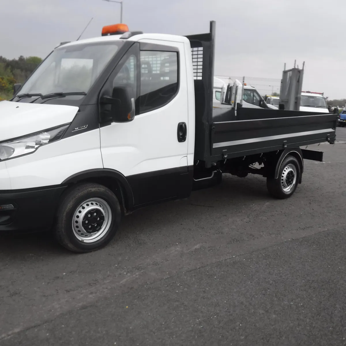 Iveco Daily 2020 35-140 Double Dropside Tipper - Image 1