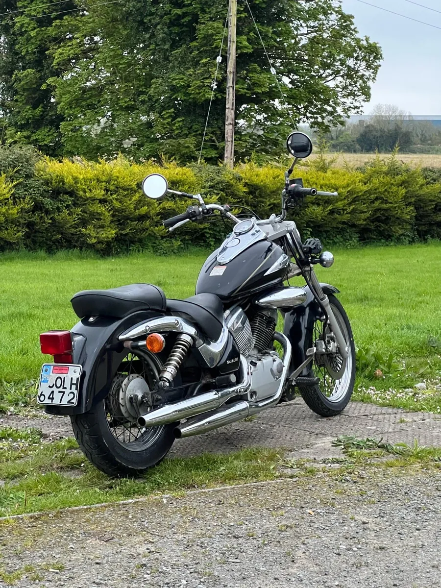 Suzuki intruder 125 V-twin - Image 1