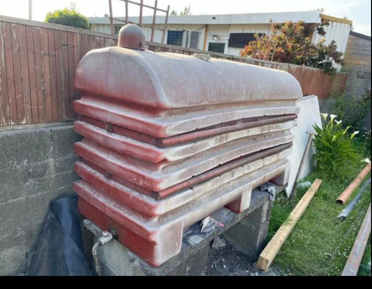Oil tank with oil inside €200 worth for sale in Co. Dublin for €80 on