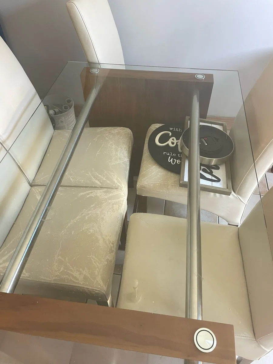 Table and chairs for sale in Co. Wexford for €150 on DoneDeal