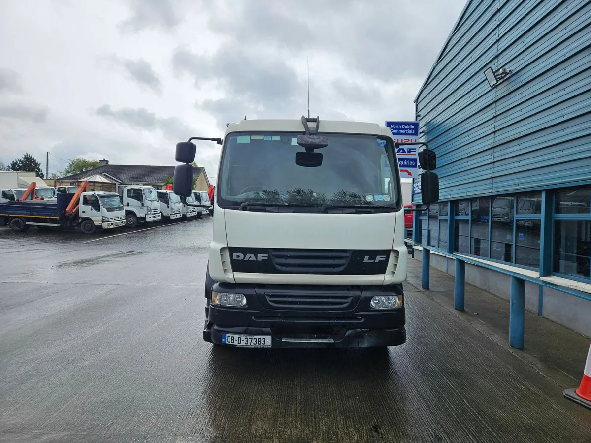 2008 DAF LF55 250 19TON DROPSIDE AND REMOTE CRANE - Image 2