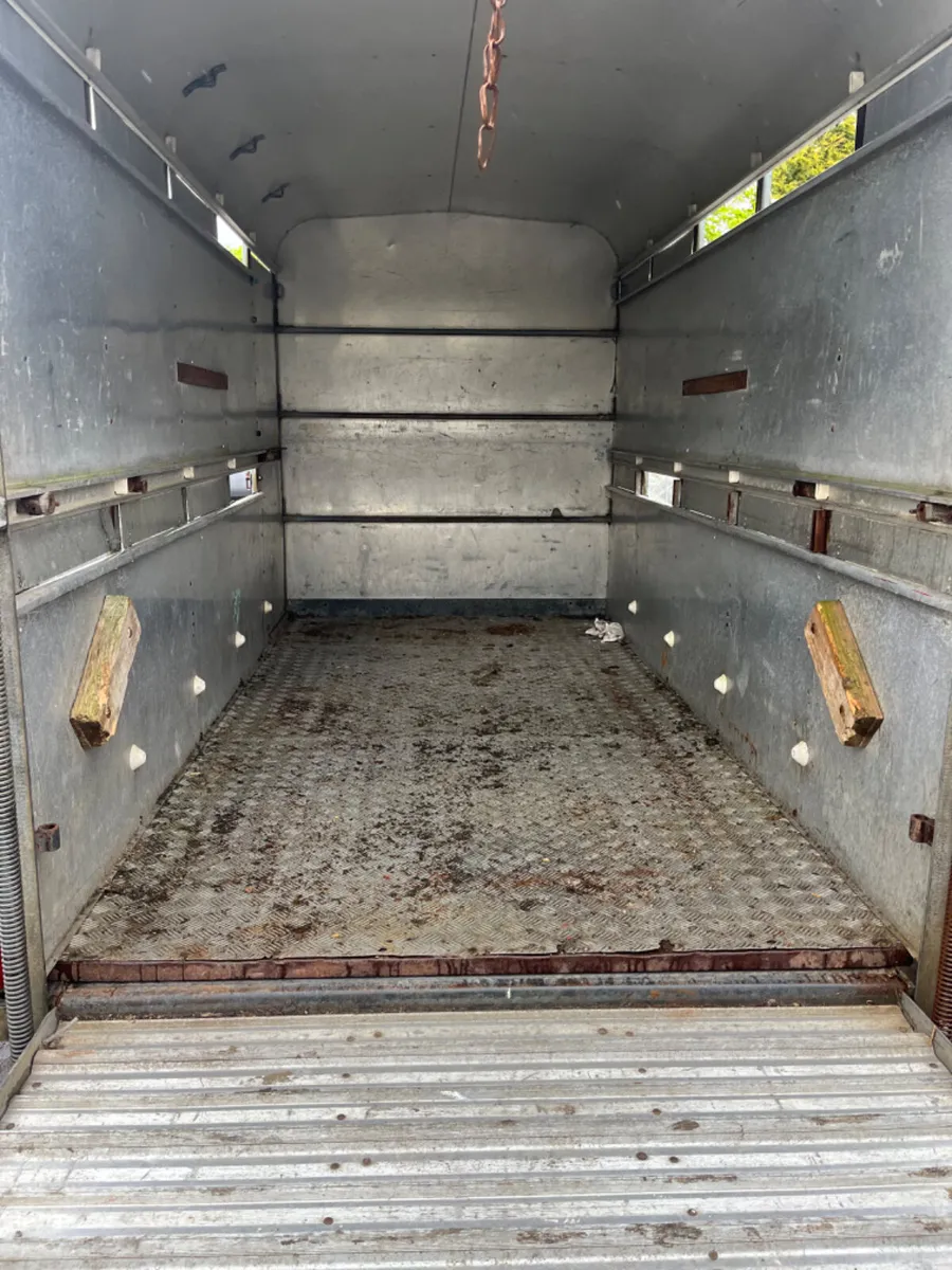 Ifor Williams cattle trailer - Image 3