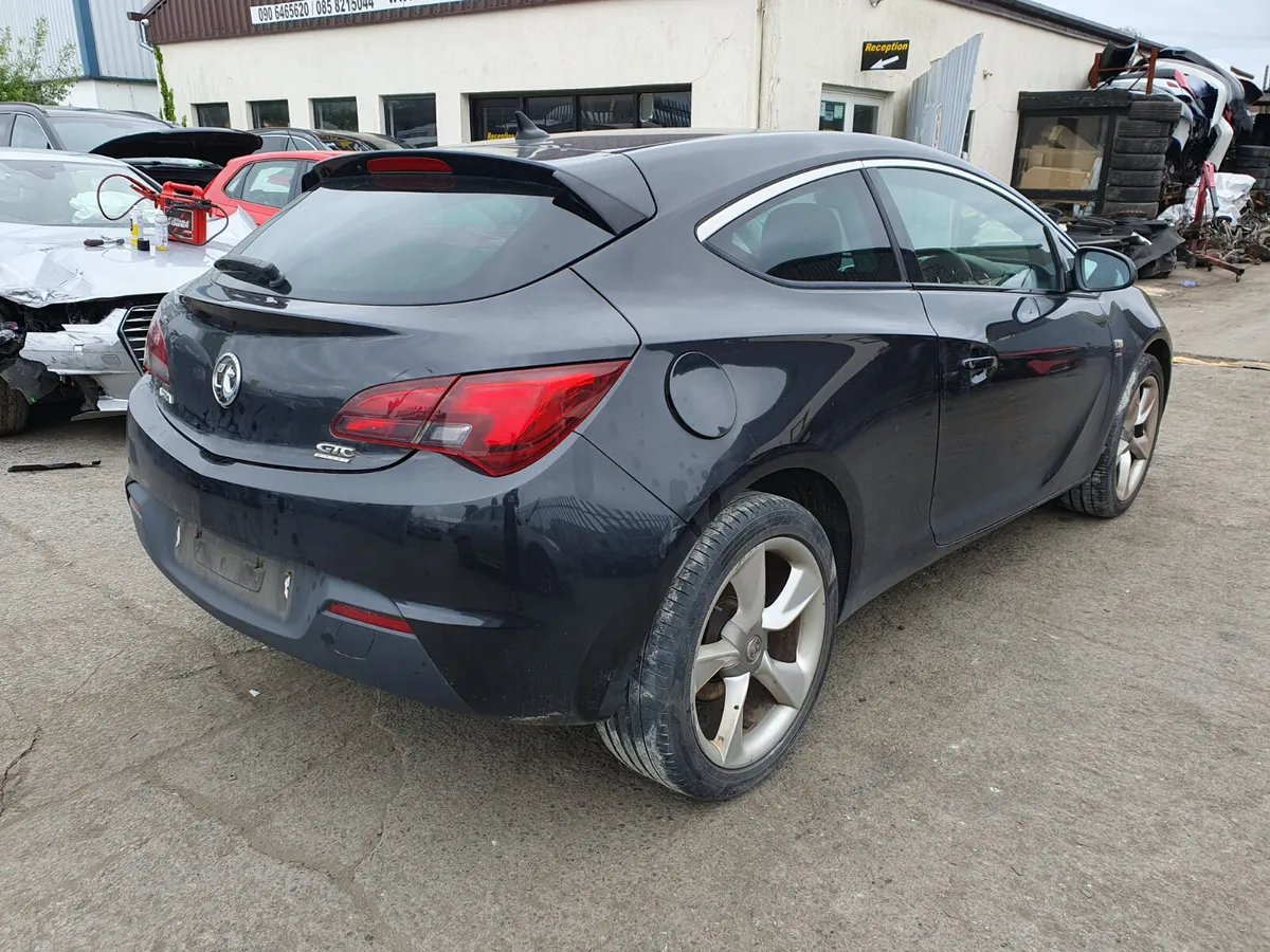 13 OPEL ASTRA  GTC 2.0 CDTI FOR BREAKING - Image 3