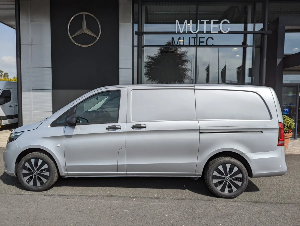 Mercedes Vito 116 Elegance LWB Top Spec - Image 2