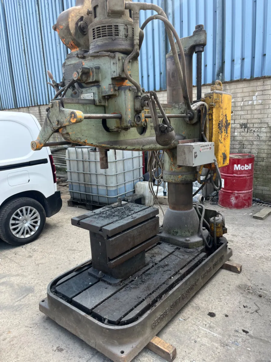 Radial arm drill - Image 1