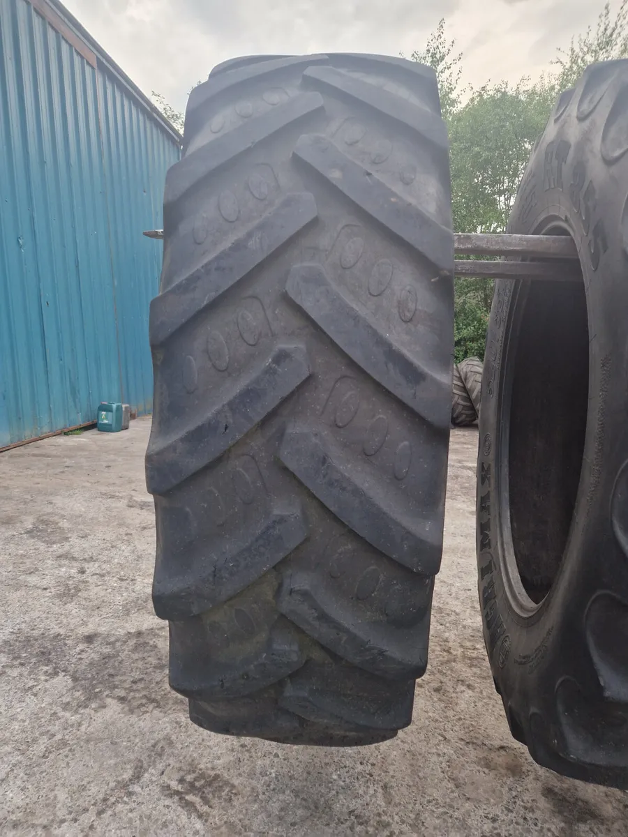 520/85 R 42. Tyres - Image 4