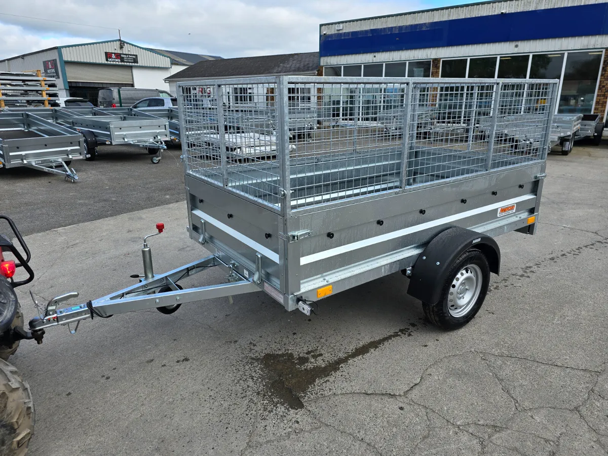 7ft8x4ft3 Trailer with mesh - Image 1