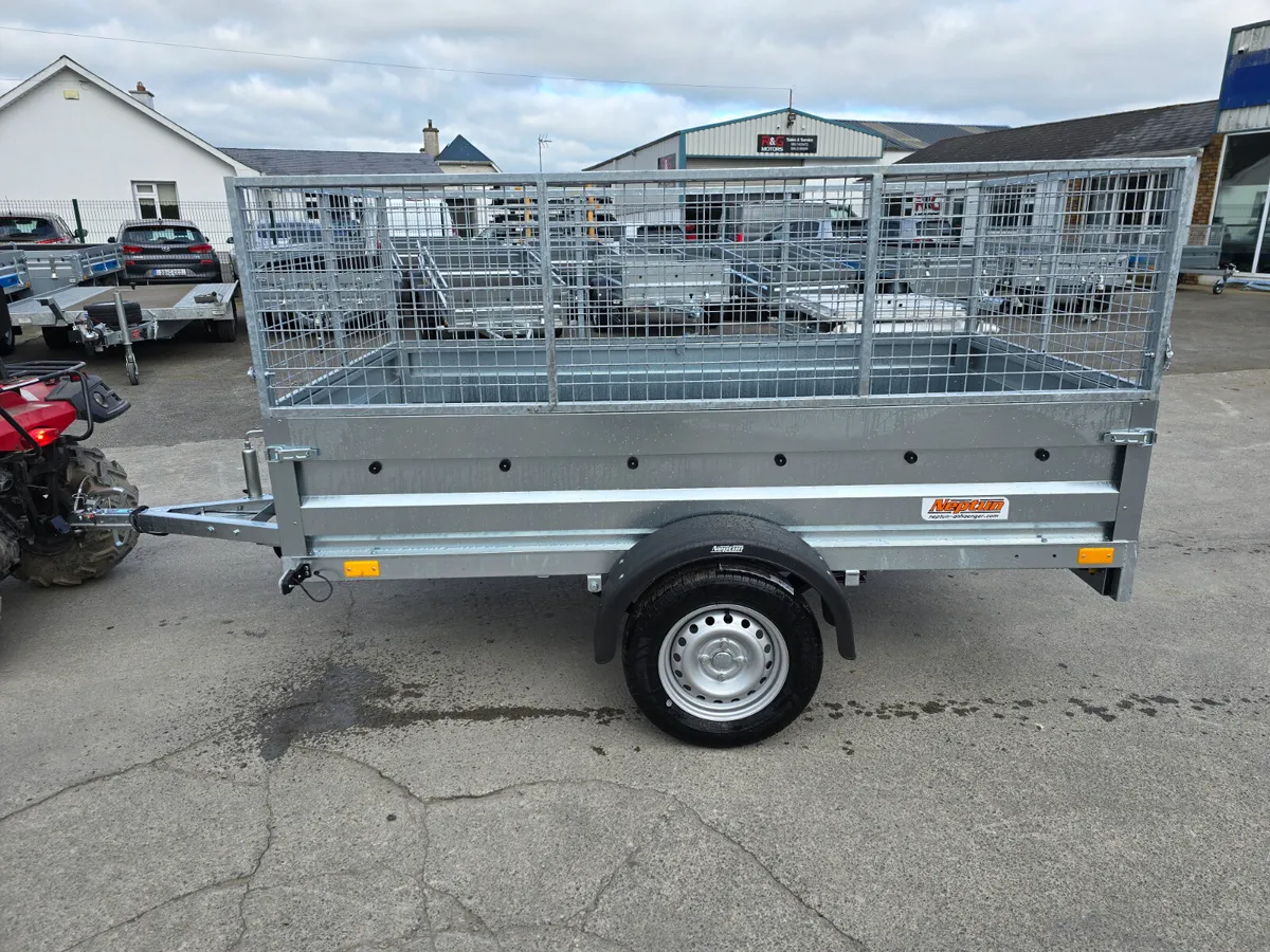 7ft8x4ft3 Trailer with mesh - Image 2