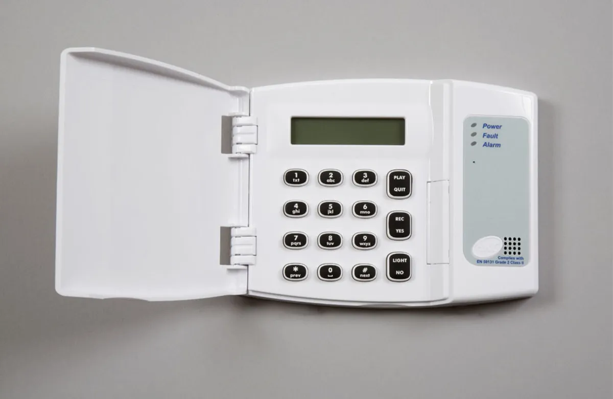 Cctv and alarm systems - Image 3
