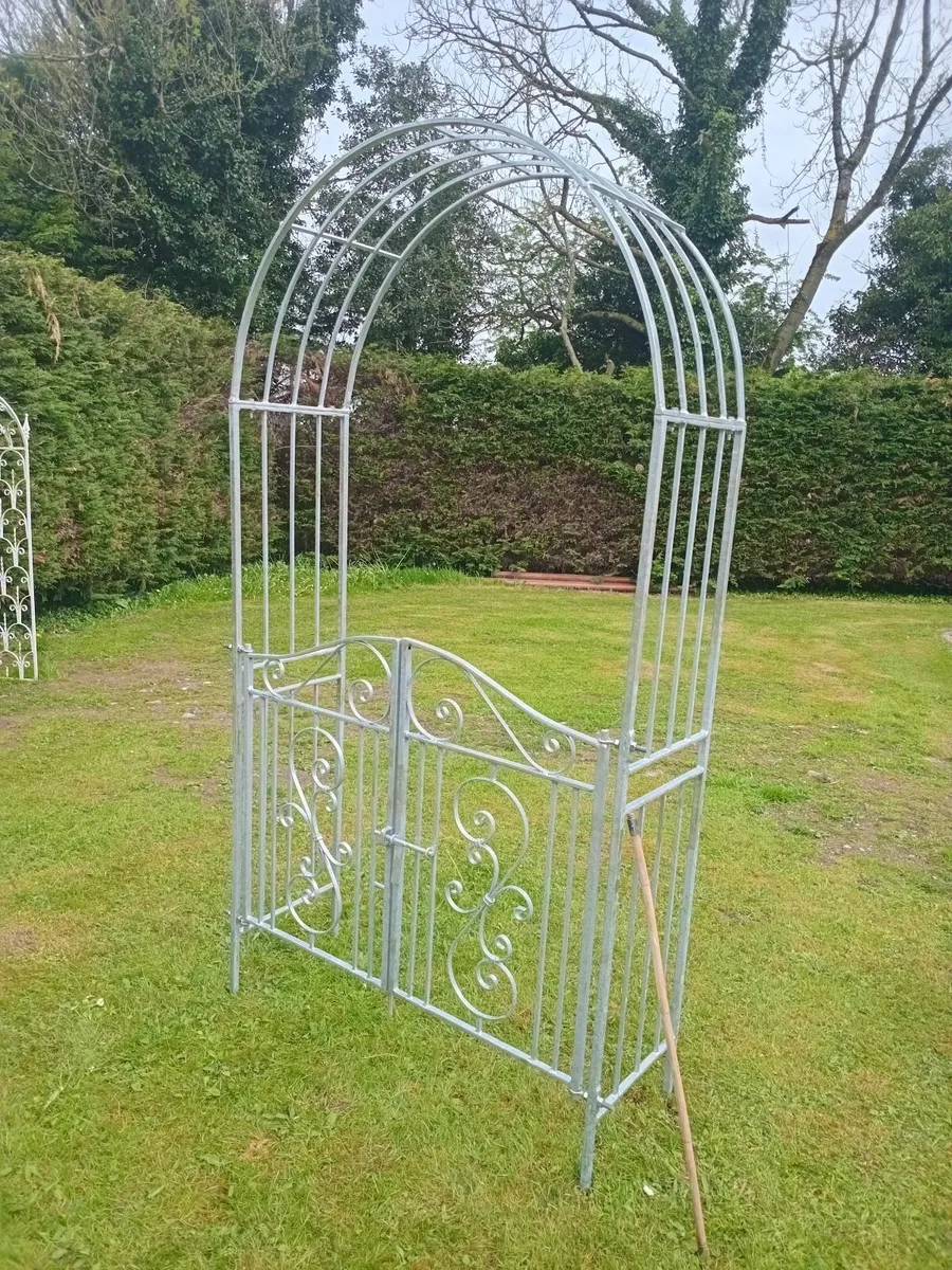 Garden Arches - Image 4