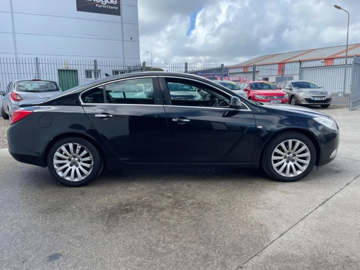 Opel Insignia - Diesel - NCT 01/26 - Image 4