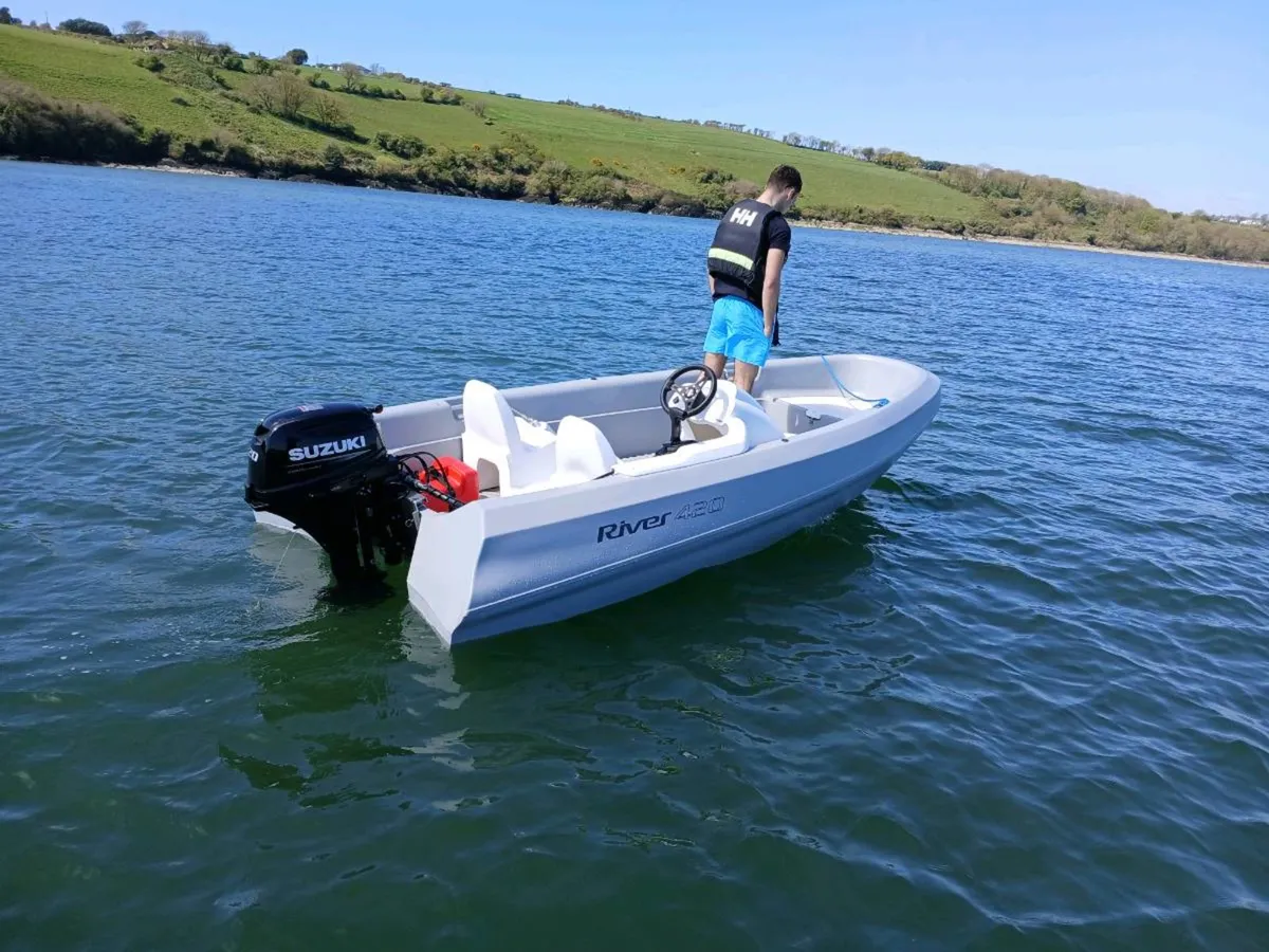 New 420 Sports Boat (special offer) - Image 2