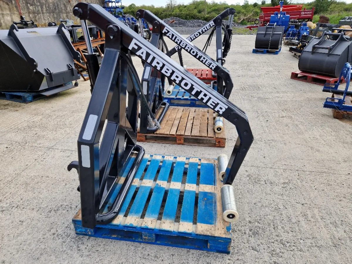 Fairbrother Elephant Trunk Bale Handler - Image 4